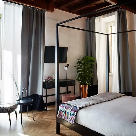 Affittacamere Naman Hotellerie - Margutta Roma
