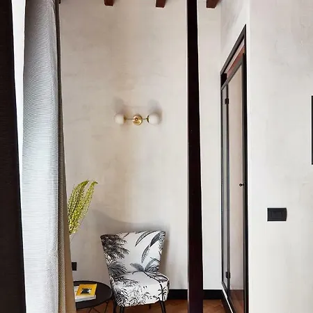Naman Hotellerie - Margutta Affittacamere Roma
