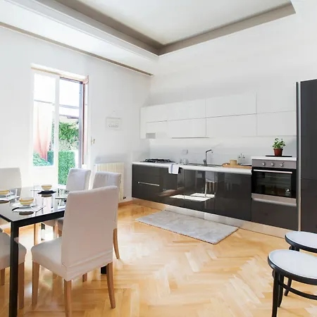 Monti Colosseum Apartment Rome