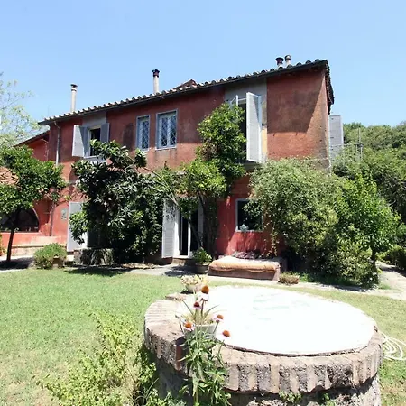 Villa Writers' Country House *