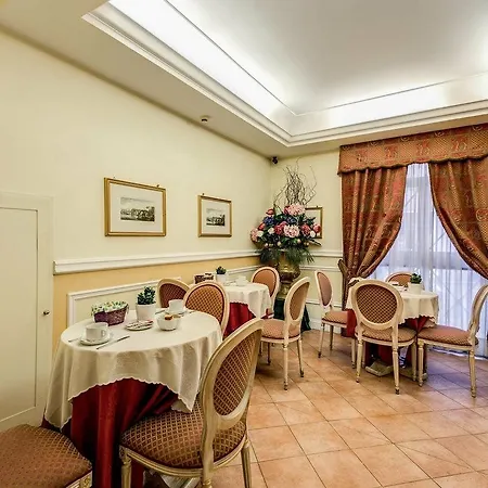 Relais Antico Palazzo Rospigliosi Hotel 4*