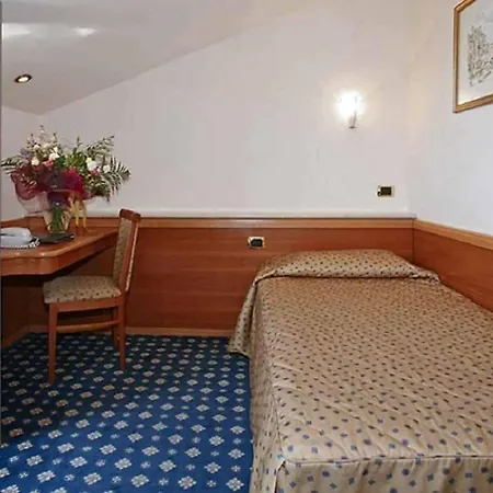 Hotel Quality Nova Domus 4*