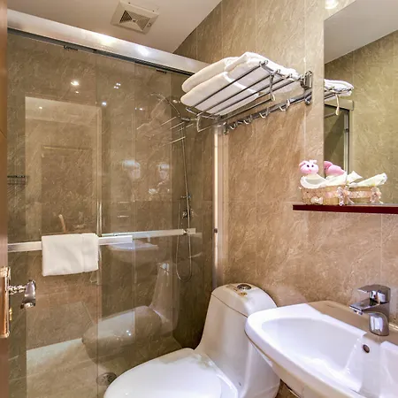 Drago D'oro - Accross From Metro Vittorio Emanuele Bed & Breakfast