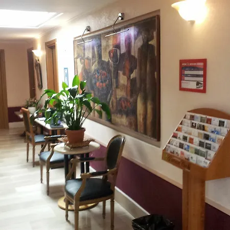 Hotel Center 2 3*