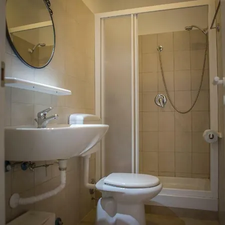 Liayi Family Hotel（李阿姨家庭旅馆） Bed & Breakfast Rome