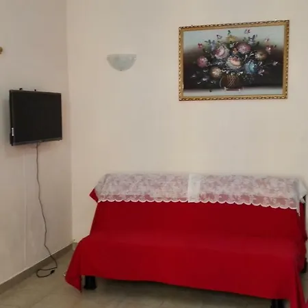 Liayi Family Hotel（李阿姨家庭旅馆） Bed & Breakfast 4*
