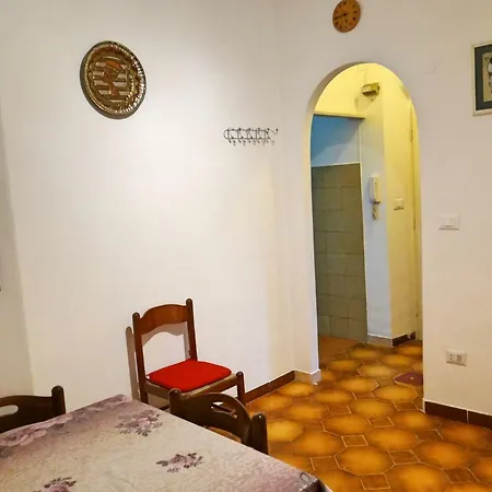 Apartment Sweet *