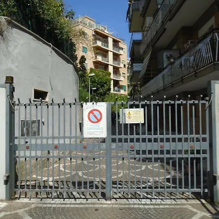 La Tana Di Sofia 2*