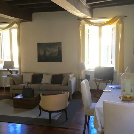 Apartment La Casa Dell'arte Nel Cuore Di *