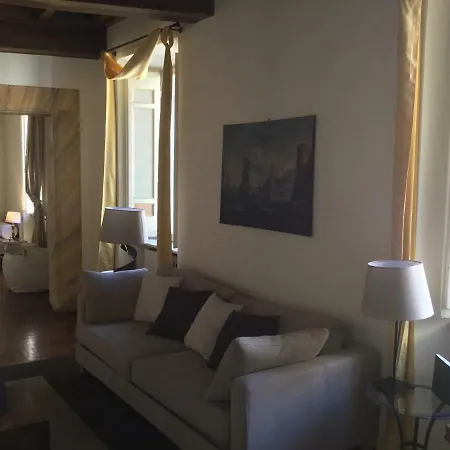 La Casa Dell'arte Nel Cuore Di Apartment