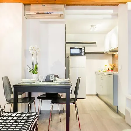 Diana Luxury Loft Apartment