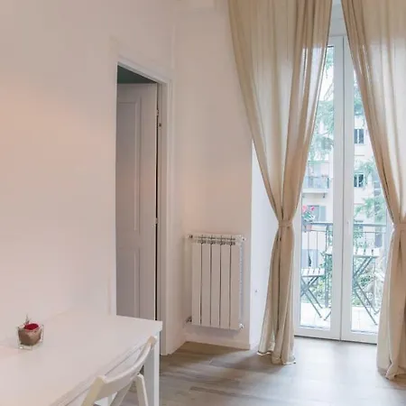 Vatican Garden Bed & Breakfast 2*