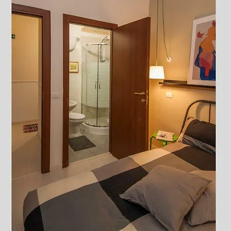 The Yellow House Holiday home Rome