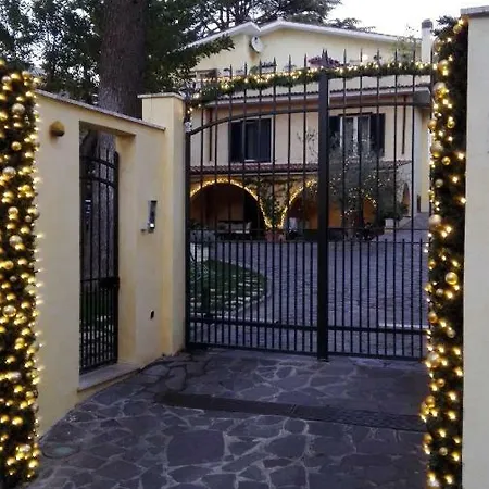 Orsini Bed & Breakfast *