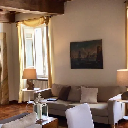 Apartment La Casa Dell'arte Nel Cuore Di *