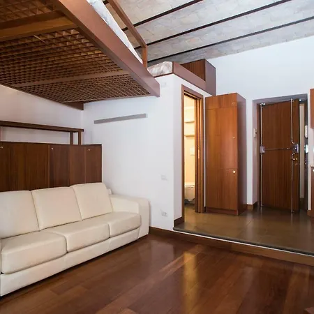 Trevi Fountain - Lovely Loft *
