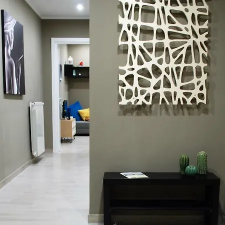 Rhomenjoy Vatican Apartment *