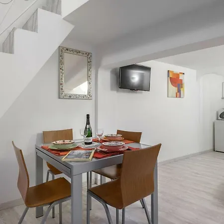 Casa San Pietro * Rome