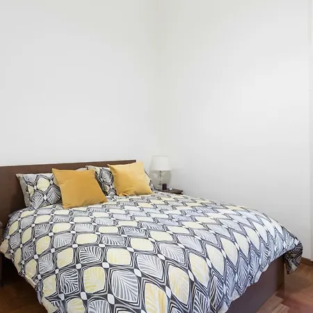 Amazing 4 Bedrooms With Garden *