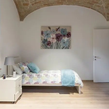 Amazing 4 Bedrooms With Garden Rome