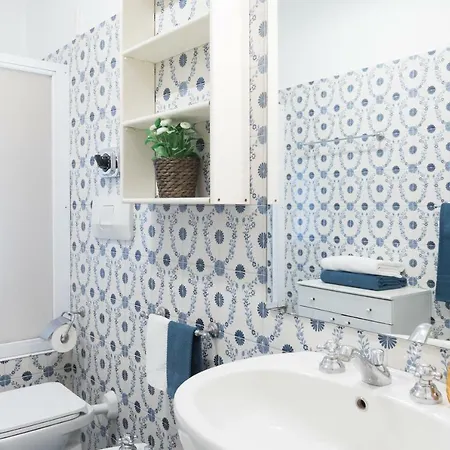 Apartment Amazing 4 Bedrooms With Garden Rome