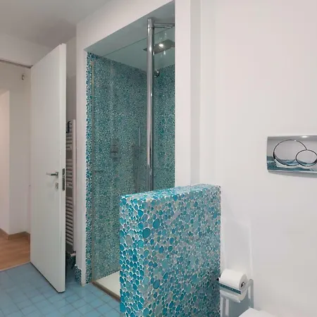 Apartment Amazing 4 Bedrooms With Garden Rome