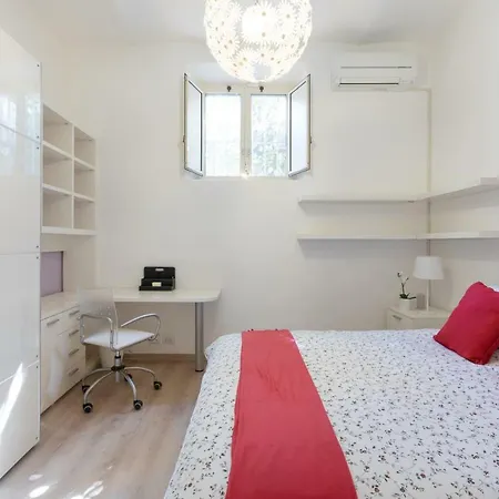 Amazing 4 Bedrooms With Garden Apartment
