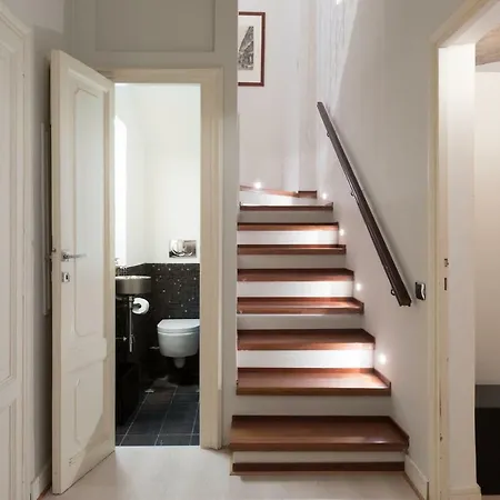 Apartment Amazing 4 Bedrooms With Garden Rome