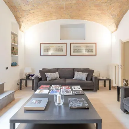 Apartment Amazing 4 Bedrooms With Garden Rome
