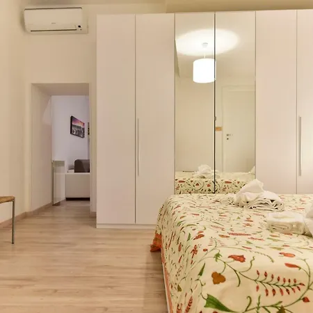 Apartment Bmga L Coliseum 1bdr For Couples Rome