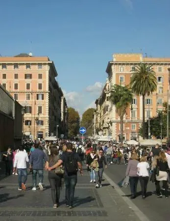 Ottaviano Vaticano Apartment *