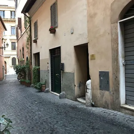 Bb Il Re Reginella Roma