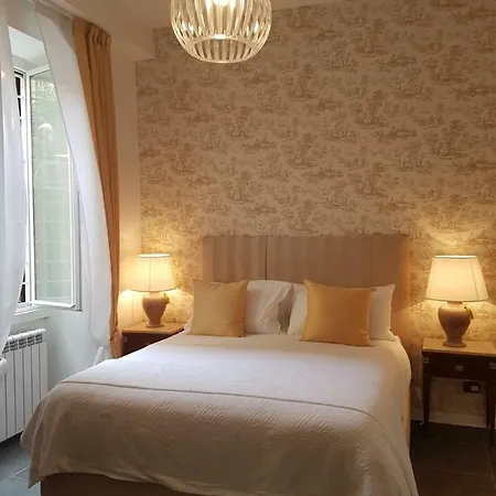 Vatican Luxury Guest house *