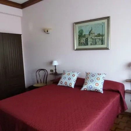 Gianicolo Residenza Carini Rome