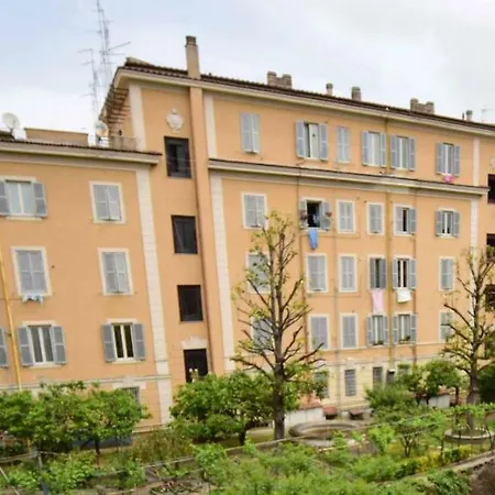 Holiday home Le Rondini A