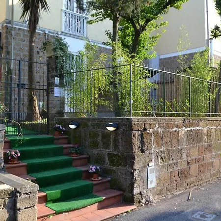 La Luna Di Bed & Breakfast 2*