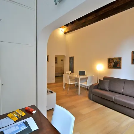 Eleonora Apartmán