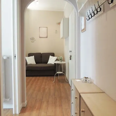Giulia's In Vatican Apartament *