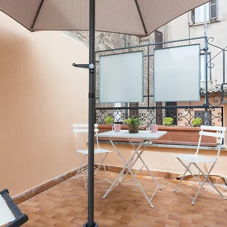 Apartment Quiet Pied A Terre With Terrace In Borgo Pio *
