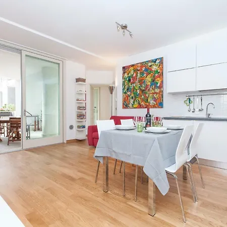 Apartment Boutique Domus