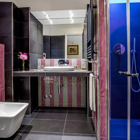 Gcf Luxury Suites, 2* Roma