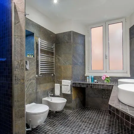 Gcf Luxury Suites, Guest house 2*