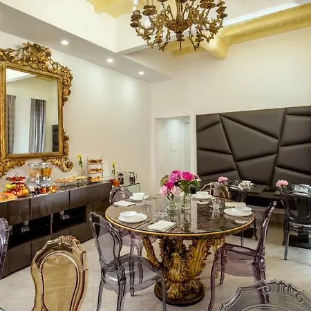 Gcf Luxury Suites, 2*