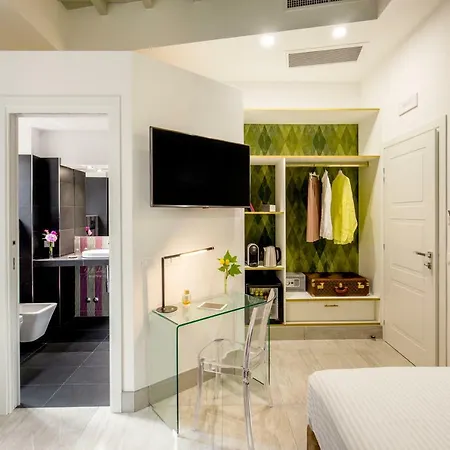 Gcf Luxury Suites, 2* Rome