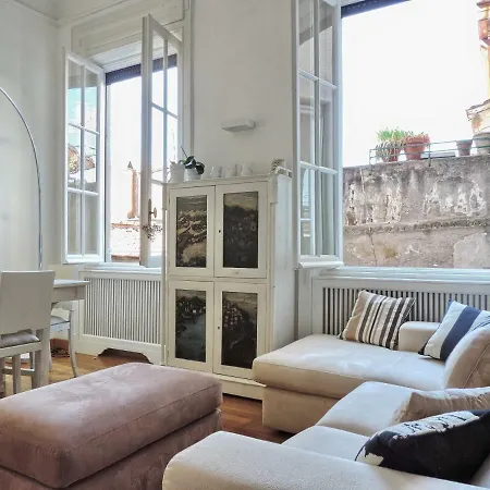 Apartment Frattina At
