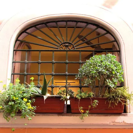 Apartment Santonofrio Rome