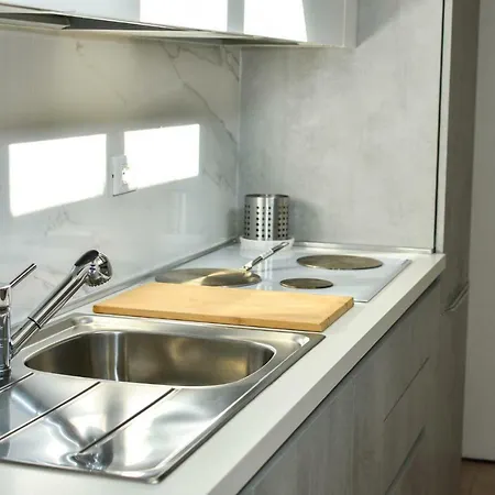 Apartment Appartamento Piazza Del Parlamento 3 Rome