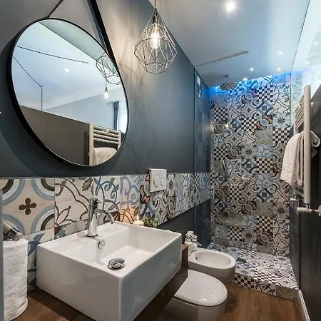 Z-archsuites Guest house 3*