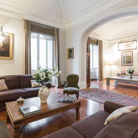 Amazing 4 Bedrooms With Garden *