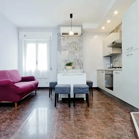Pandosia Apartment *